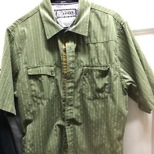 Billabong button up short sleeve shirt